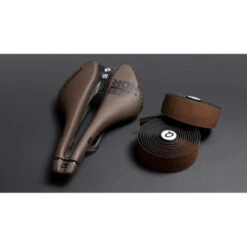 Selle Prologo Dimension NDR 143 Tirox 245x143mm Marron 5 Selle Prologo Dimension NDR 143 Tirox 245x143mm Marron -Vélo Pièces Boutique selle prologo dimension ndr 143 tirox 245x143mm marron 2