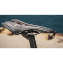 Selle Selle Italia SLR Boost Kit Carbonio Superflow 145x248mm 5 Selle Selle Italia SLR Boost Kit Carbonio Superflow 145x248mm -Vélo Pièces Boutique selle selle italia slr boost kit carbonio superflow 145x248mm 2